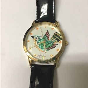 🌹✅Women's Sparkly Feathers Bird Charm Watch.